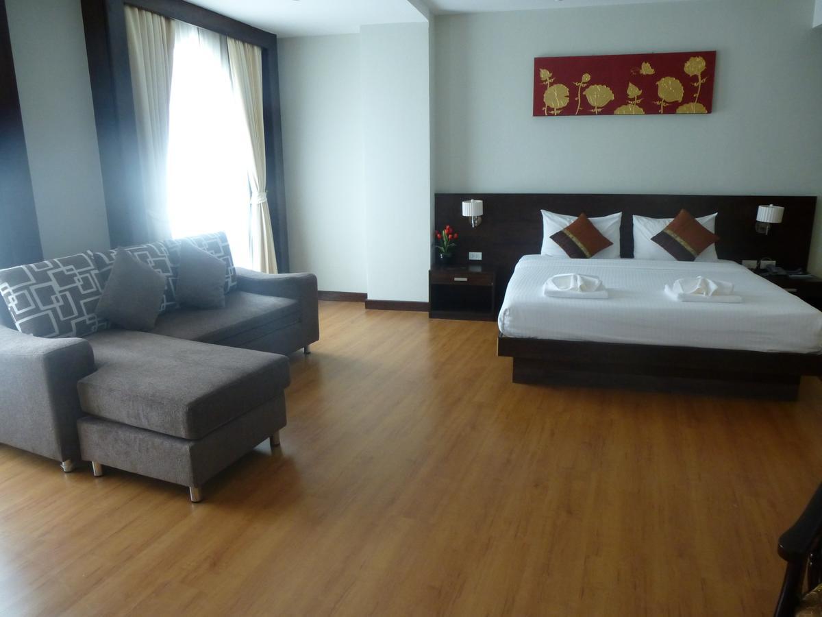 Grande Southern Hotel Thung Song Buitenkant foto
