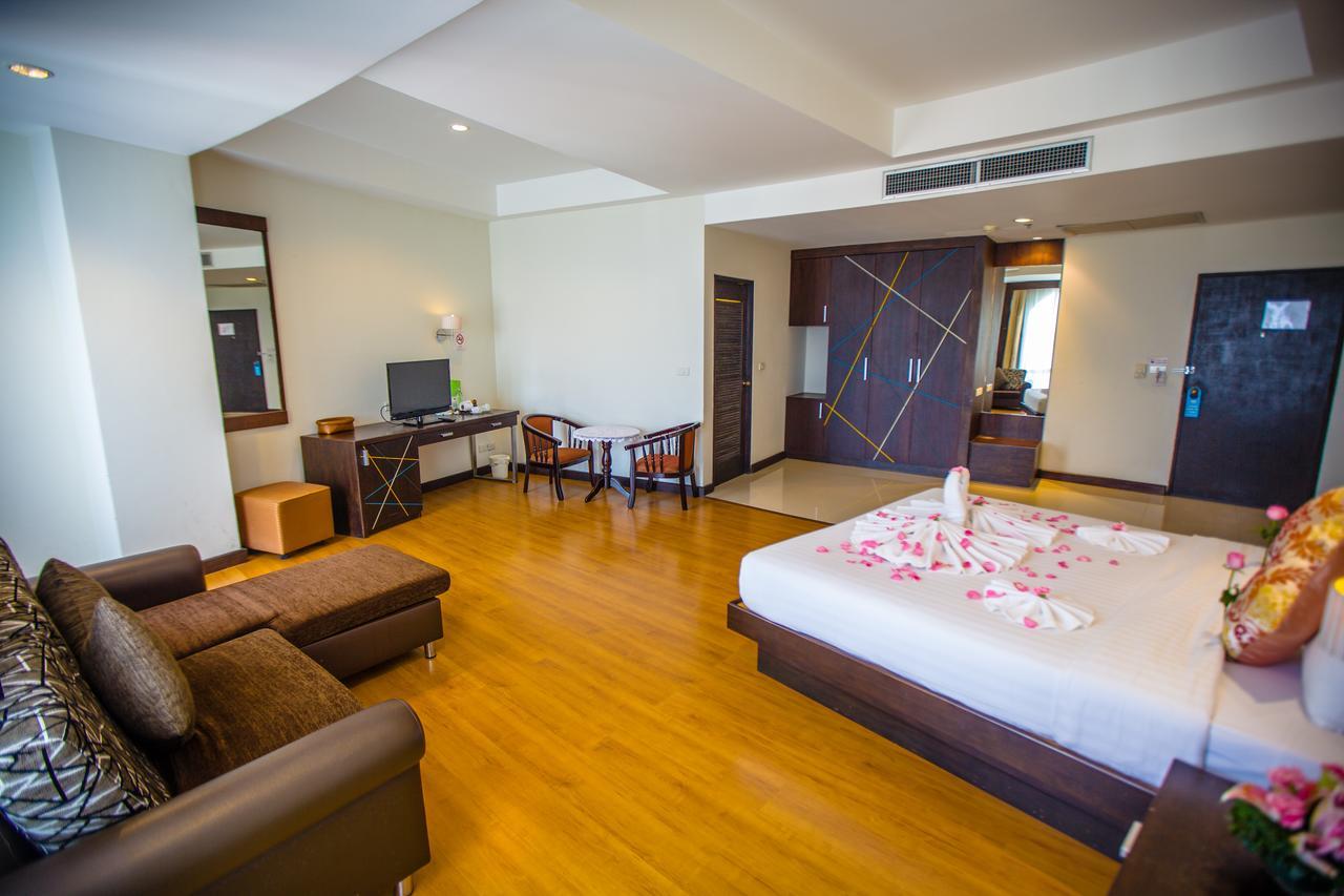 Grande Southern Hotel Thung Song Buitenkant foto